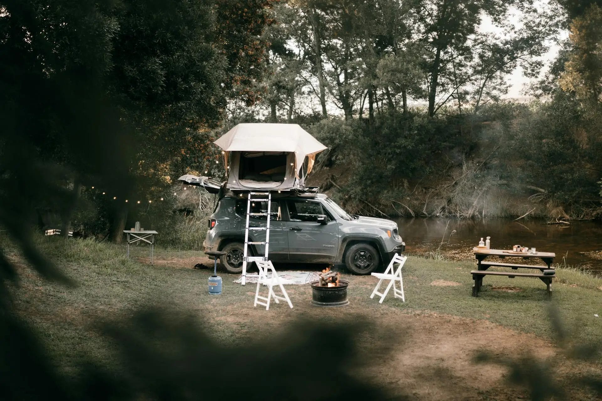 Off-Ground Comfort Flat Base, No Debris